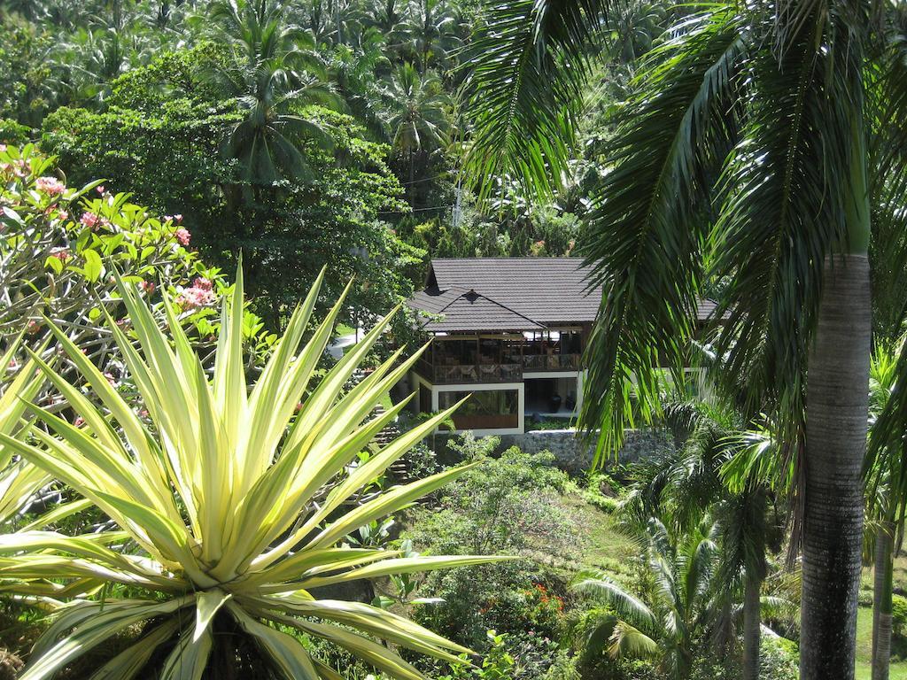 Janji Laut Resort Tanahwangko Exterior photo